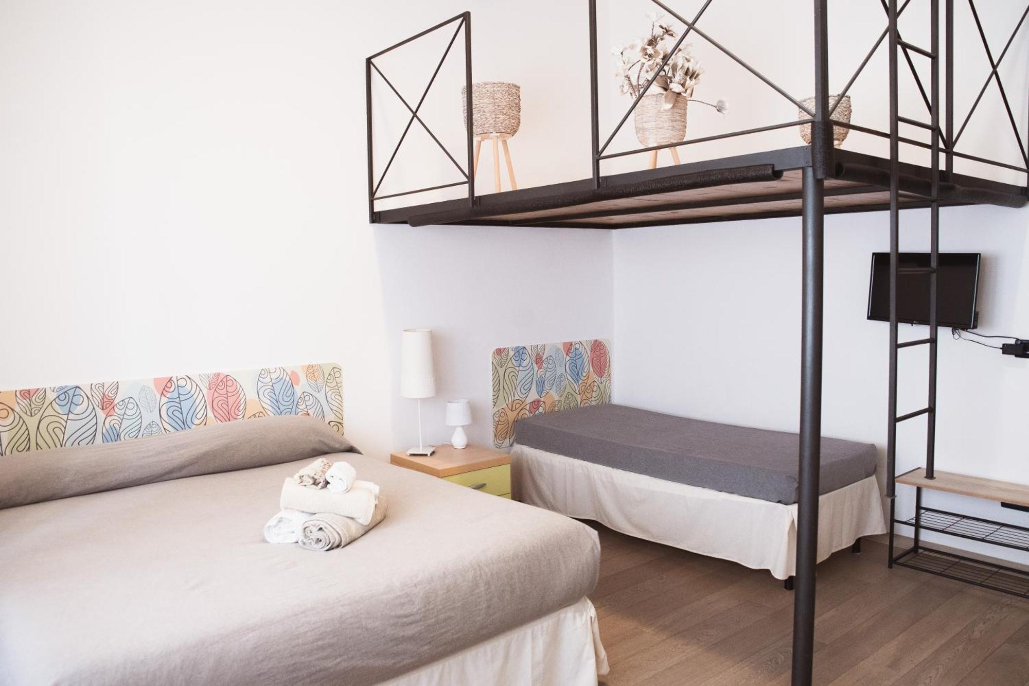 Accogliente Casa Livorno Bed & Breakfast Exterior photo